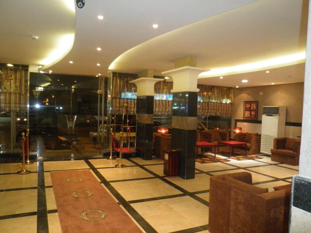 Al Muhaidb Al Nadwa Riyadh Exterior photo