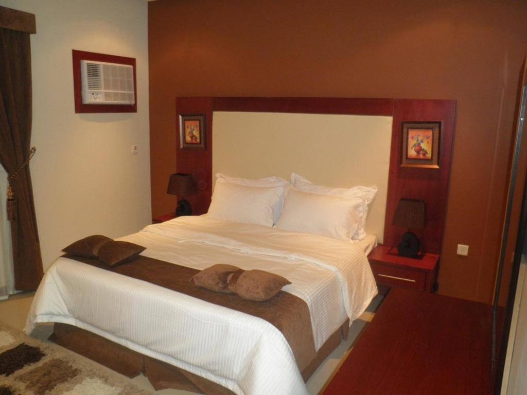 Al Muhaidb Al Nadwa Riyadh Exterior photo